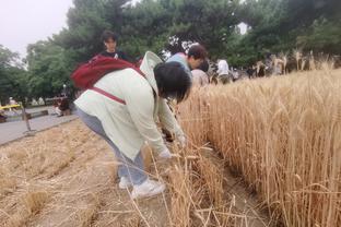 詹俊评国奥：有太多的传接球低级失误，队员很拼但实力不够没办法